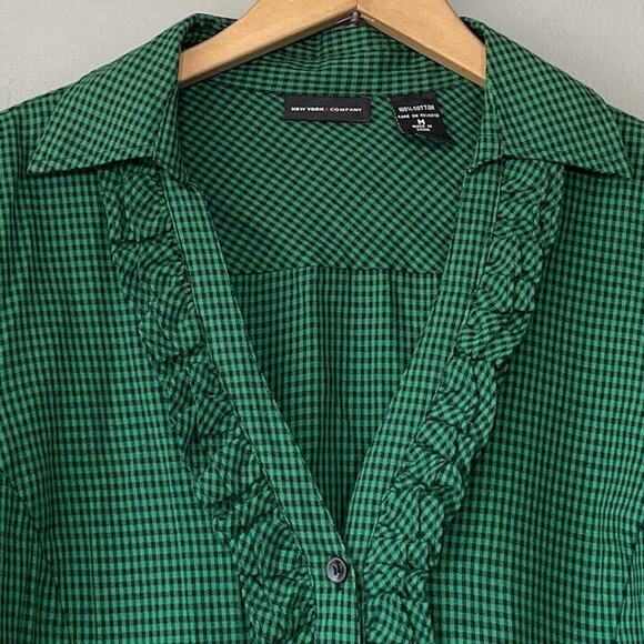 New York & Company Womens Size Medium Green Gingham Plaid Ruffled Shirt Twee - Picture 3 of 7